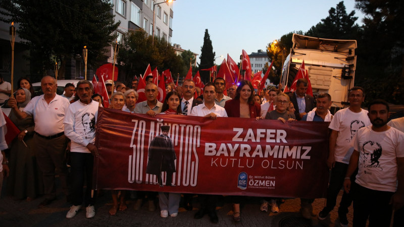 ÖZGÜRLÜK VE DEMOKRASİ ŞENLİĞİ DÜZENLENDİ