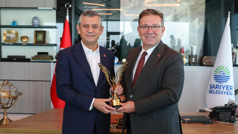 ÖZEL’DEN BAŞKAN M. OKTAY AKSU’YA ‘HAYIRLI OLSUN’ ZİYARET