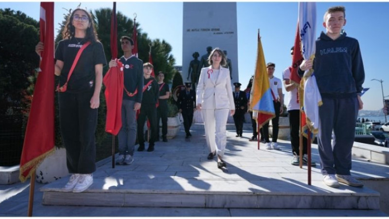 BAŞKAN DEDETAŞ, 29 EKİM CUMHURİYET BAYRAMI DOLAYISIYLA PERSONELİYLE BAYRAMLAŞTI