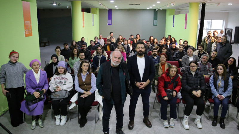 ÜNLÜ YÖNETMEN SERDAR AKAR SİNEMADA TEKELLEŞME İDDİALARINI YORUMLADI