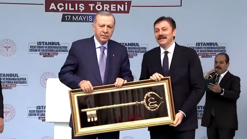 Cumhurbaşkanı Erdoğan’a Bahçelievler'den şehir anahtarı