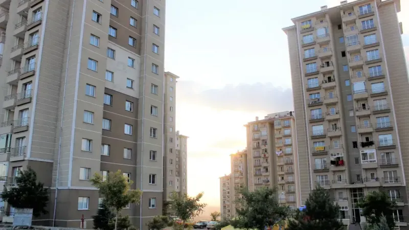 ANKARA ZİRVEKENT TOKİ'LER ÇÖPLÜĞE DÖNDÜ