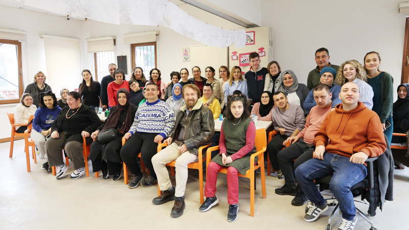 EÇADEM’LİLER MUM ATÖLYESİNDE YARATICILIKLARINI SERGİLEDİ