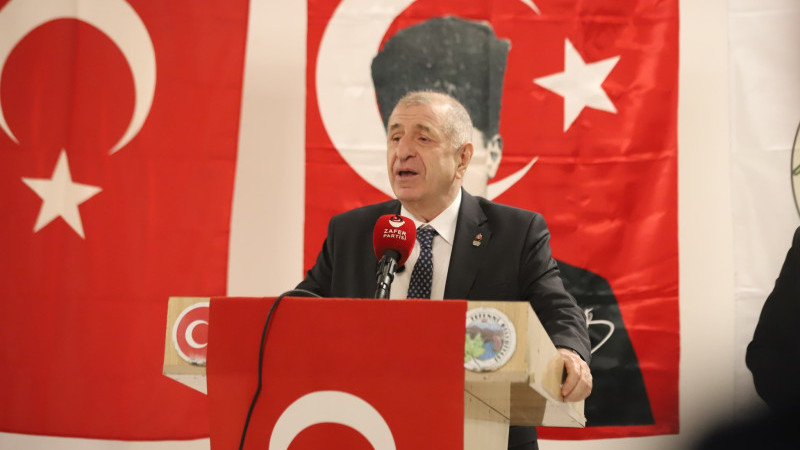 Ümit Özdağ: Zenginliklerin adil paylaşımı engellendiği için Türk halkı fakir